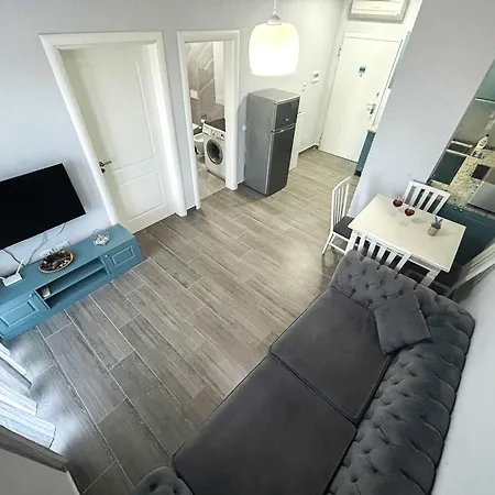 Dolphin 513 Apartment