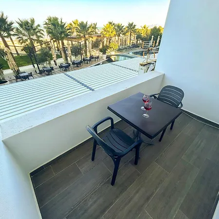 Dolphin 513 Apartment *