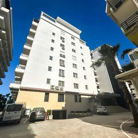 Apartment Dolphin 513 *
